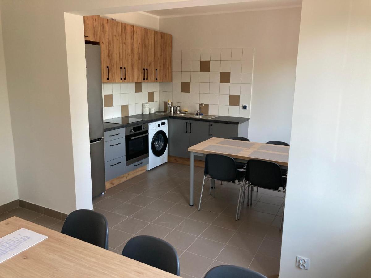 Hostel Przy Stadionie يافوجنا المظهر الخارجي الصورة