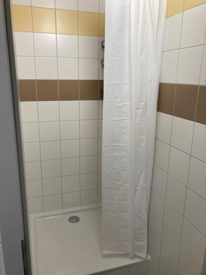 Hostel Przy Stadionie يافوجنا المظهر الخارجي الصورة