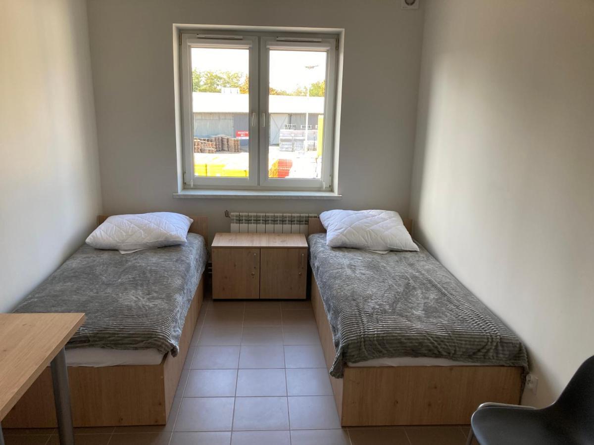 Hostel Przy Stadionie يافوجنا المظهر الخارجي الصورة